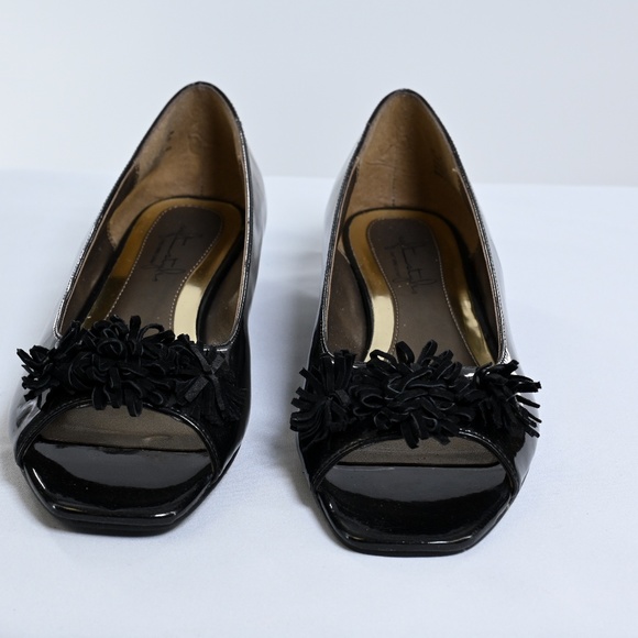 Life Stride Open Toe Shoes - Picture 5 of 5